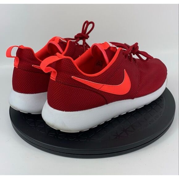 Nike Roshe Run Gym Red Athletic Running Shoes 599728-602 Women’s Size 8.5 (7Y) - Picture 4 of 9